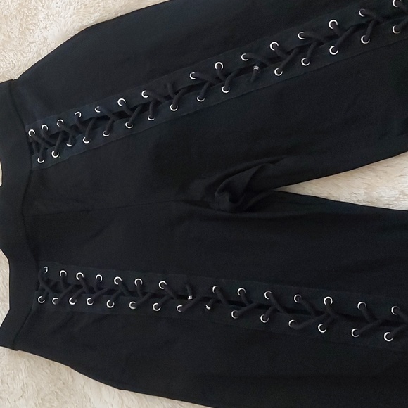 Tie up Jeans - Picture 1 of 2